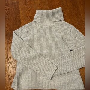 Banana Republic Cashmere Turtleneck | Size S | Light Grey